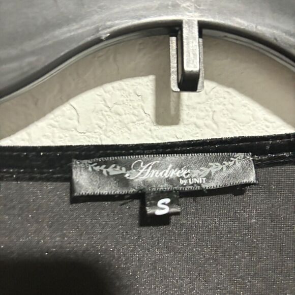 Andree By Unit Womens Velvet Kimono Jacket Small in Black With White Embroidered - Picture 9 of 13